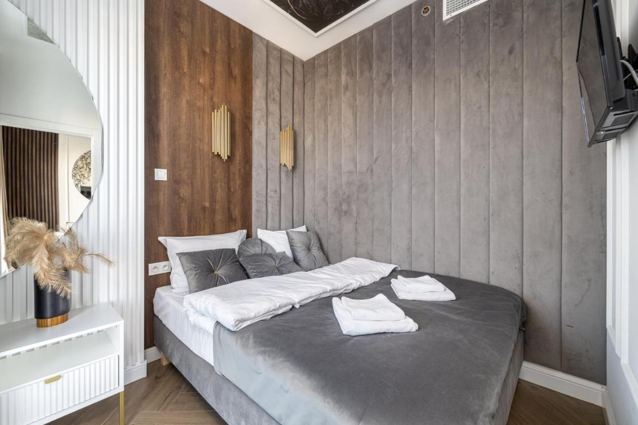 2-Bedroom Delux Apartment Wwa25 Warschau Buitenkant foto